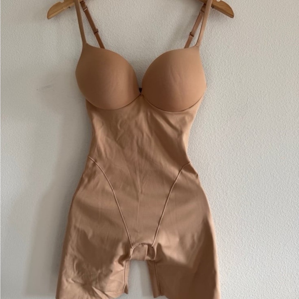 NWT Skims Ultimate Body Butt enhancers Mid-Thigh Bodysuit XL